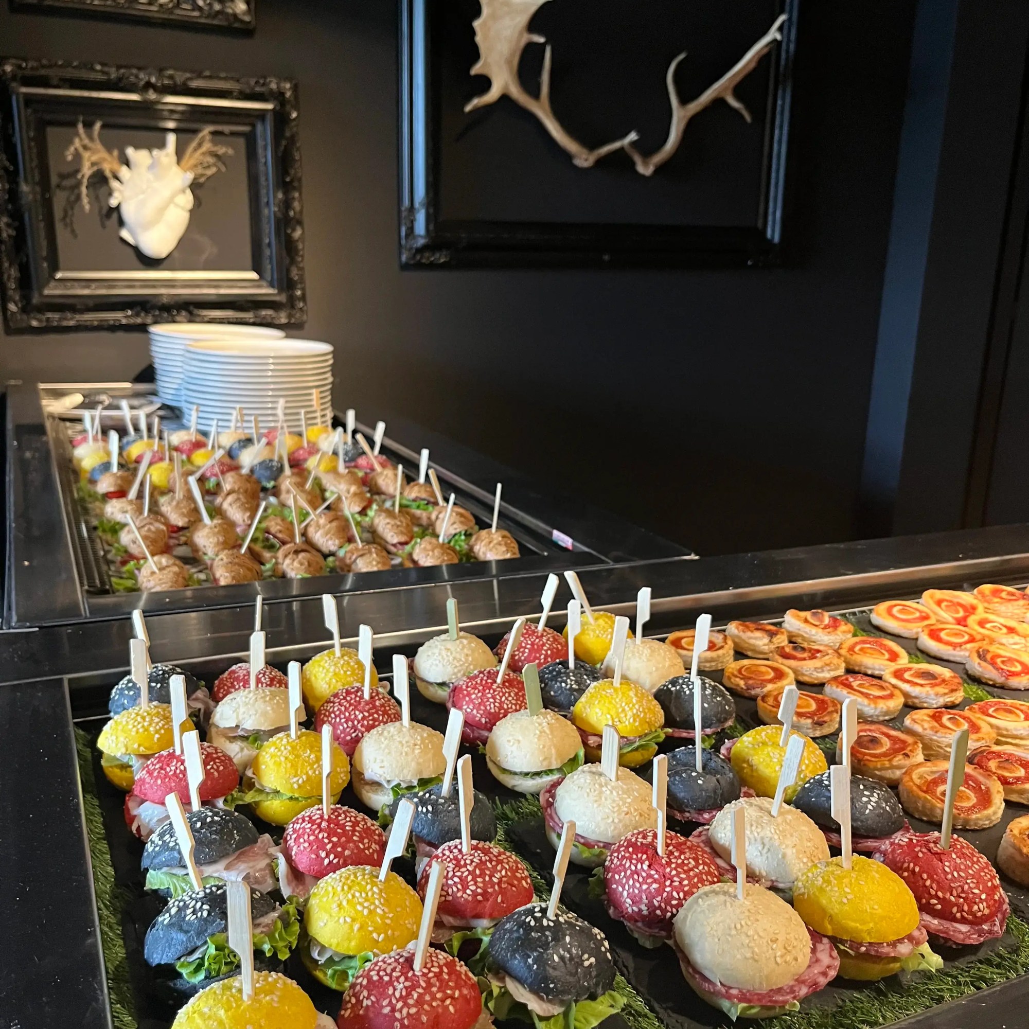 Buffet antipasti presso Spazio Capoferri realizzato da Capoferri Eventi